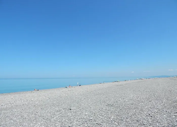 Apartment First Line From Sea